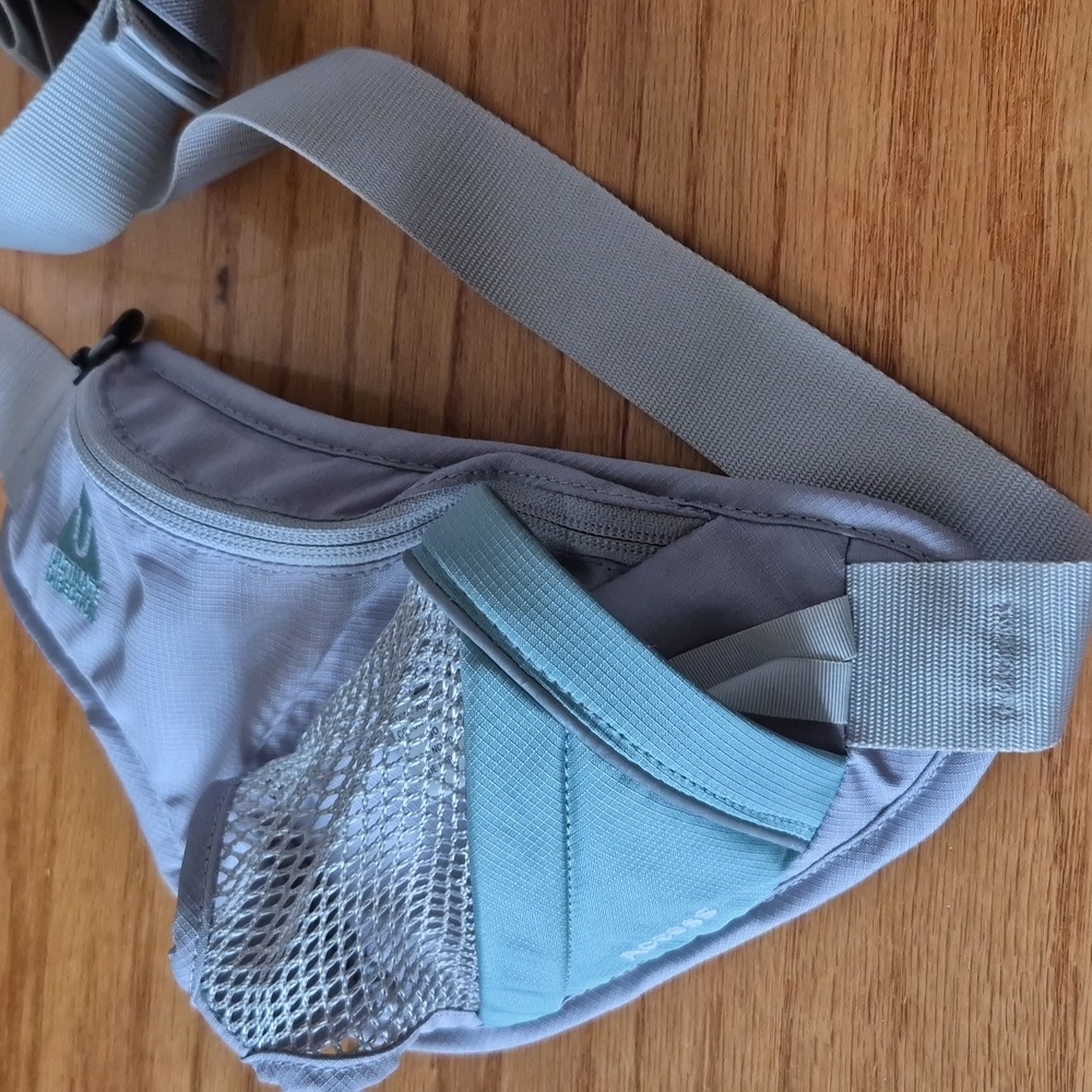 Ultimate Direction Running Belt - Picture 2 of 7